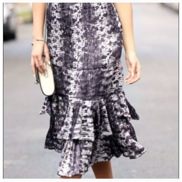 Isabel Marant Dresses & Skirts - Isabel Marant H&M Skirt 6  Silk Tiered Layered Midi Black Gray  Printed
